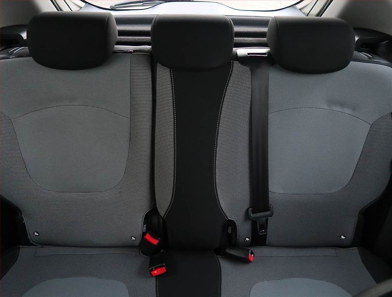 Renault Captur (2016) 1.2 TCe, Automat, Tempomat - fotka 10 z 22