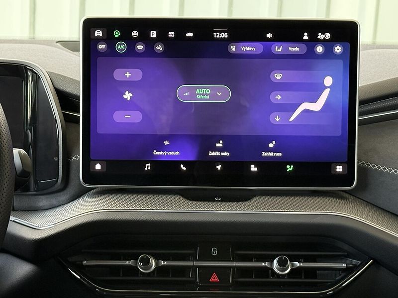 Škoda Kodiaq DSG 4M 2,0TDi 142kW SportLine - fotka 16 z 27