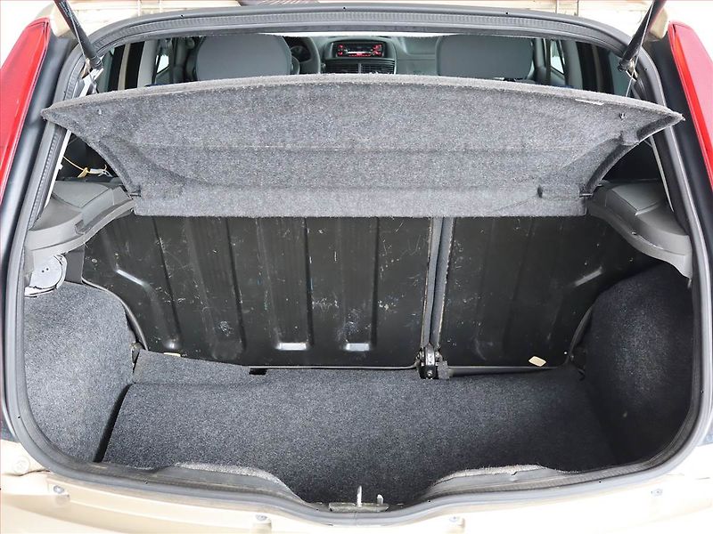 Fiat Punto (2010) 1.2 60 , po STK, Tažné - fotka 13 z 15