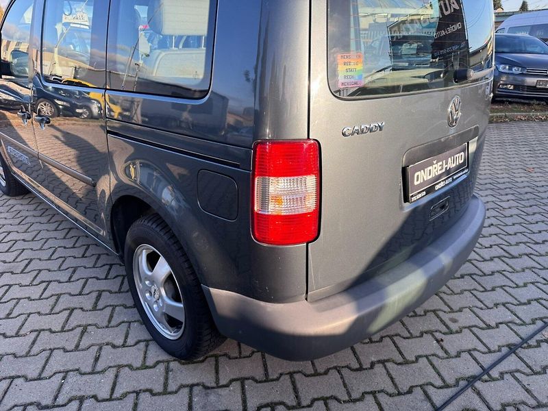 Volkswagen Caddy (2005) 2,0SDI 51KW 7 MÍST 2X ŠOUPAČKY - fotka 13 z 50