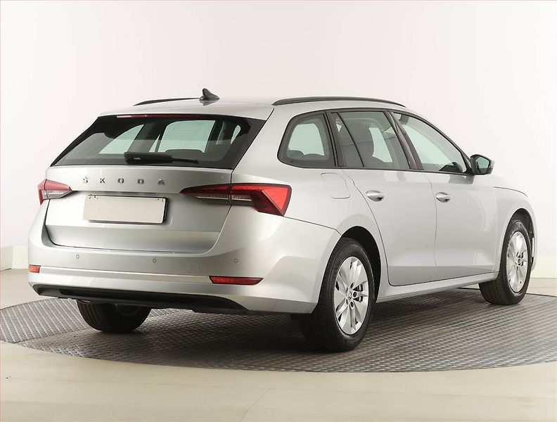 Škoda Octavia (2023) Ambition 2.0 TDI, digi klima - fotka 5 z 24