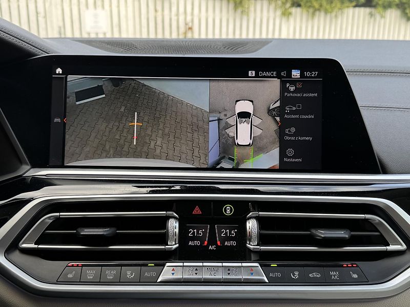BMW X7 40xD-R22-SKY-LCD-NOČNÍ V-ČR - fotka 29 z 44