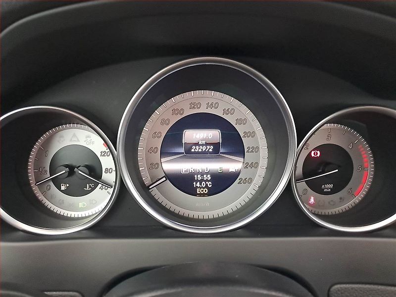 Mercedes-Benz Třídy C (2012) C 350 CDI, Automat, Navi - fotka 11 z 16