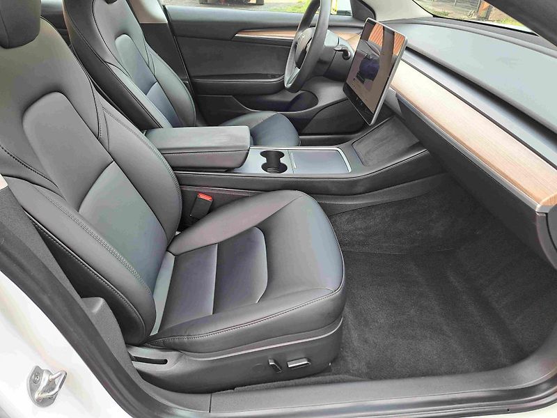 Tesla Model 3 (2022) AWD Long Range  ACC  LED  NAVI - fotka 8 z 27