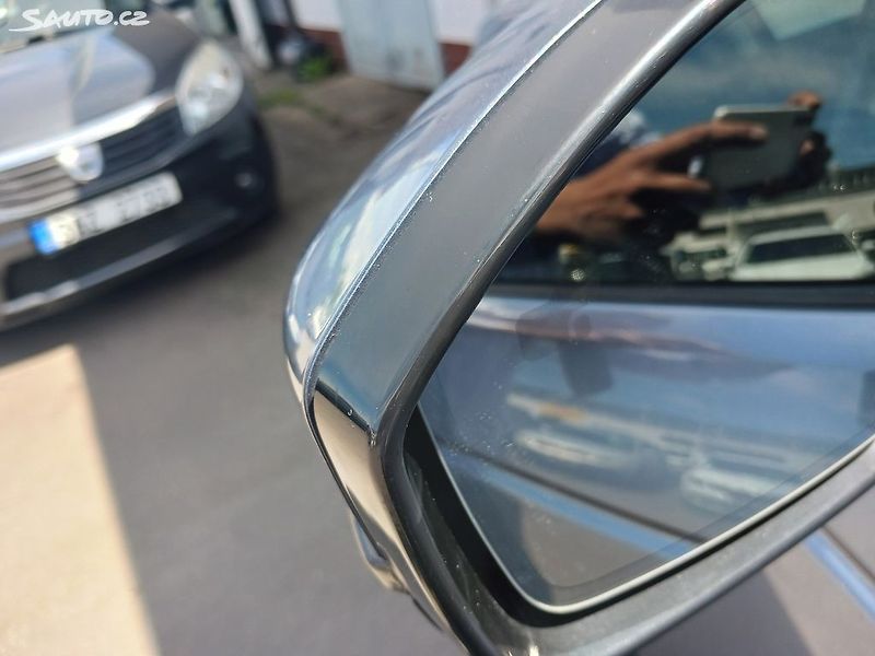 Land Rover Discovery Sport 2.0 HSE 180AUT. - fotka 22 z 43