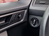 Volkswagen Caddy 1,0 TSI 75kW AC VÝHŘEV 5MÍST - náhled 30