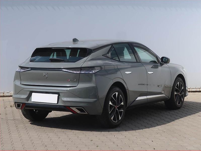 DS Automobiles DS4 (2022) 1.2 PureTech - fotka 5 z 20