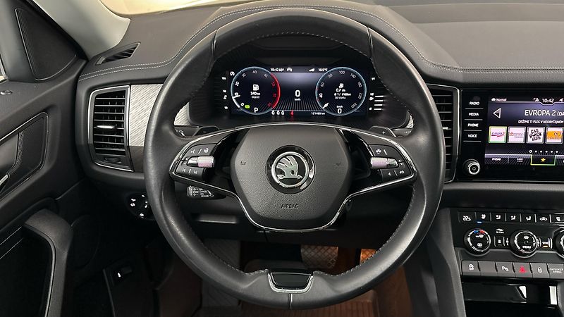 Škoda Kodiaq 2.0 TDI DSG 4x4 Style - fotka 9 z 32