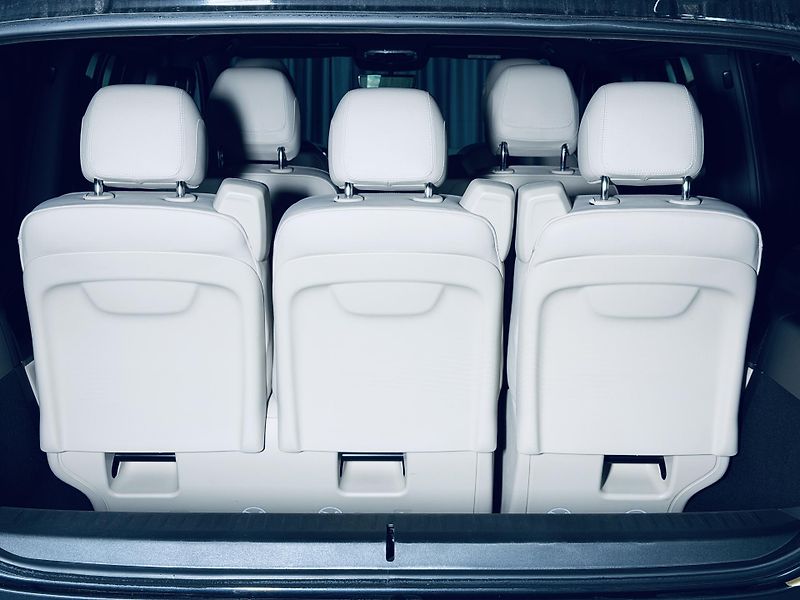 Mercedes-Benz Třídy V (2024) 300d*EXL*AMG*4M*NEZTOP*27.ZÁR - fotka 36 z 39