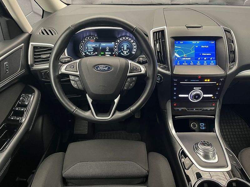 Ford Galaxy 2.5 HEV TITANIUM 7 míst - fotka 7 z 71
