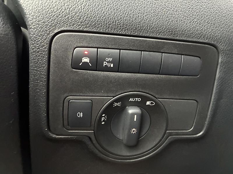 Mercedes-Benz Vito TOURER 2.0CDI 116 120kW XL AT9 - fotka 26 z 34