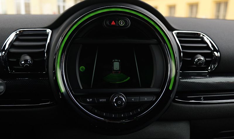 Mini Clubman 100 kW JCW paket LED Navi - fotka 31 z 40
