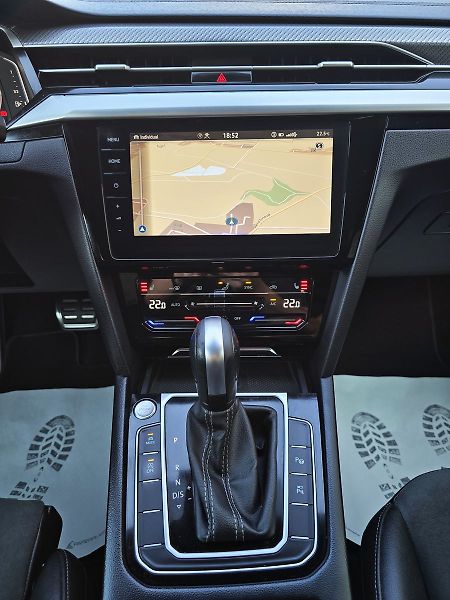 Volkswagen Arteon FL. R-LINE 147kW 4x4 DSG KŮŽE - fotka 12 z 49
