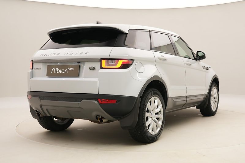 Land Rover Range Rover Evoque 2.0 Si SE AWD AUT CZ - fotka 6 z 29