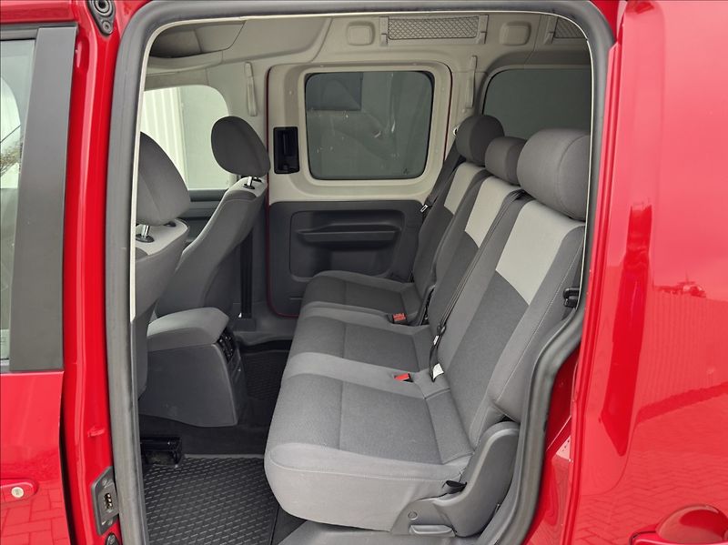 Volkswagen Caddy 1,6 TDI MAXI 7míst Webasto - fotka 22 z 50
