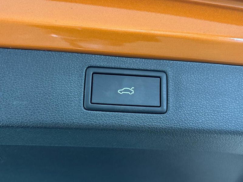 Škoda Kamiq Monte Carlo DSG - fotka 30 z 31