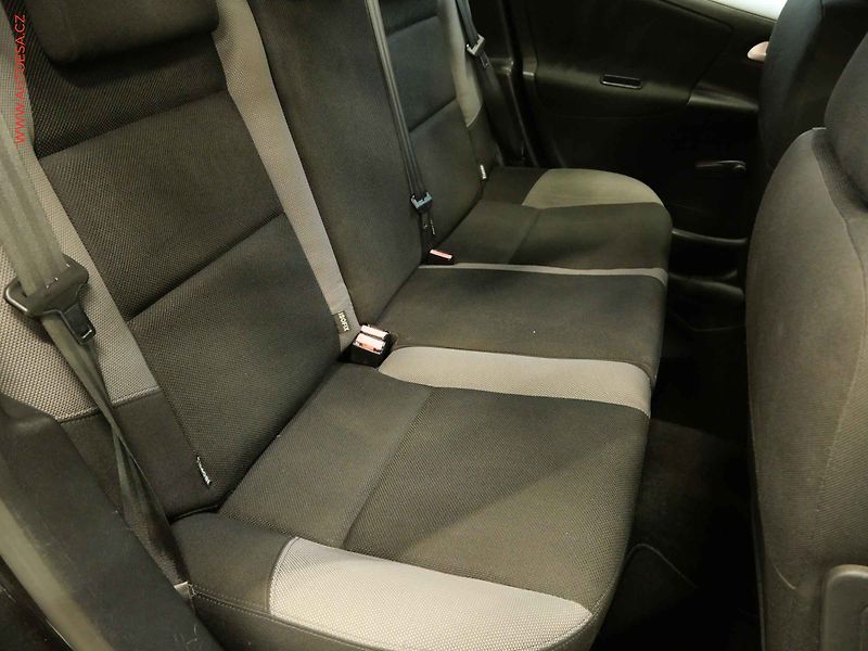 Peugeot 207 (2008) 1.6HDi, AC, STK8/28 - fotka 12 z 19