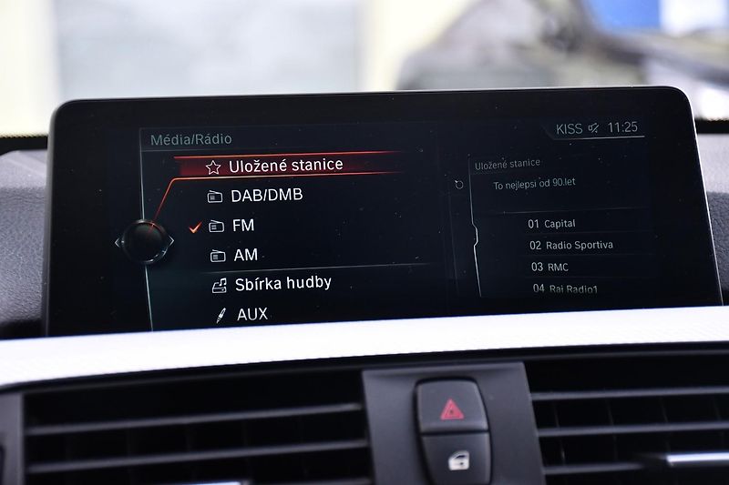 BMW Řada 3 330d xDrive MPaket SERV.KNÍŽKA - fotka 30 z 50