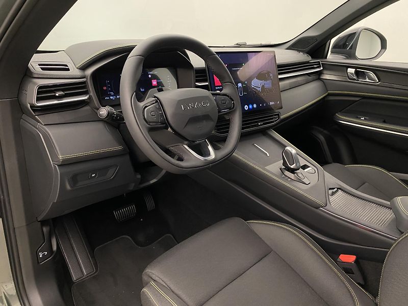 Lynk & Co 01 (2025) CORE PHEV AUT CZ 1.maj - fotka 23 z 95