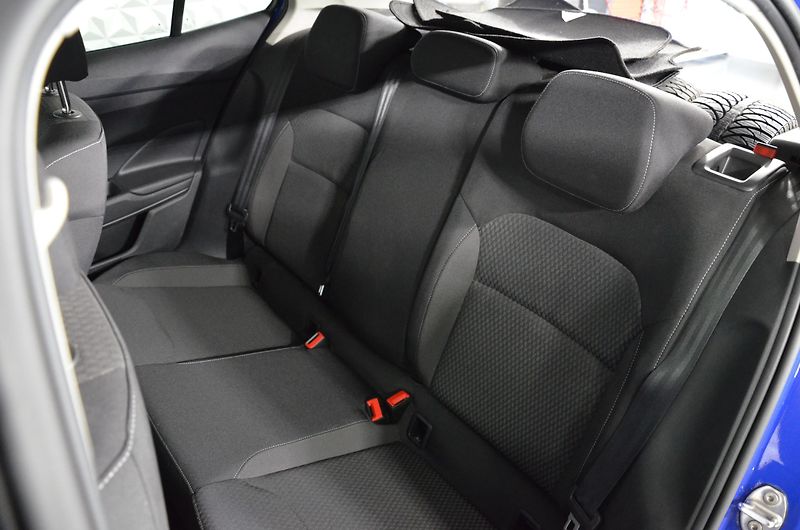 Škoda Fabia (2022) 1.0 TSI 81 Style 5d - fotka 16 z 17