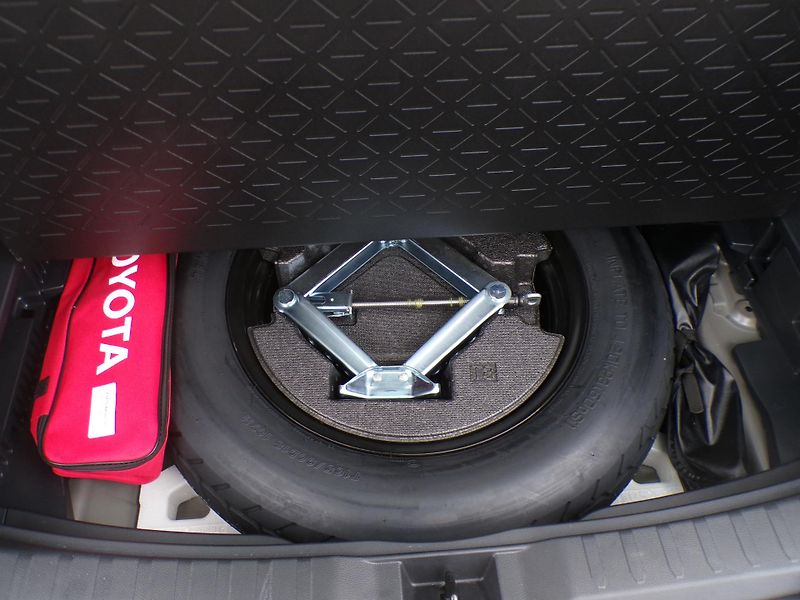 Toyota RAV4 2.5 HSD e-CVT AWD GR-Sport - fotka 22 z 23