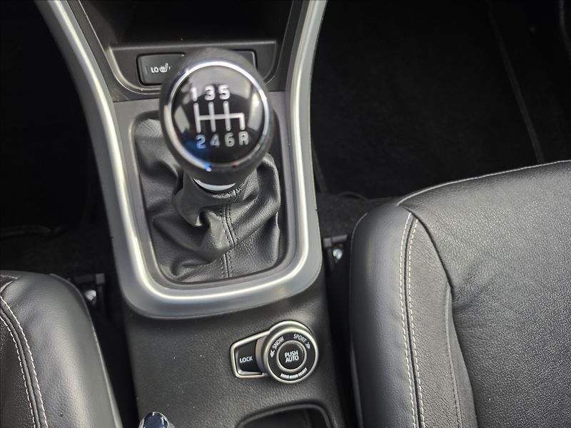 Suzuki S-Cross 1,4 Mild Hybrid AllGrip Premiu - fotka 23 z 45