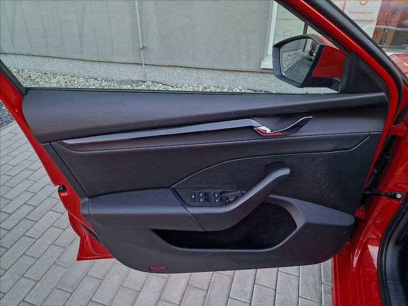 Škoda Octavia 2.0TDI DSG Ambition,ČR,1.Maj. - fotka 39 z 50