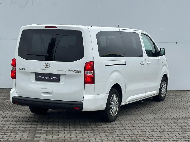 Toyota ProAce Verso 2,0 D-4D L2 - fotka 2 z 23