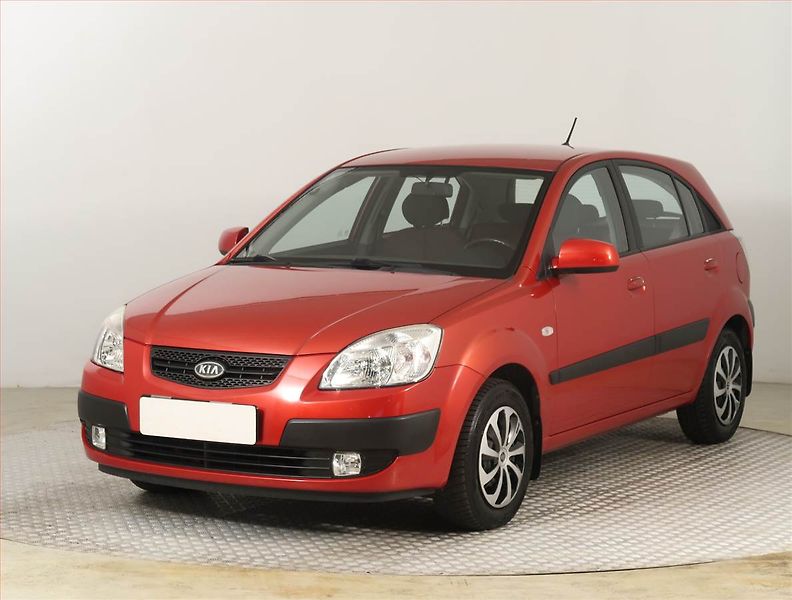 Kia Rio (2009) 1.4 16V, po STK, pěkný stav - fotka 2 z 14