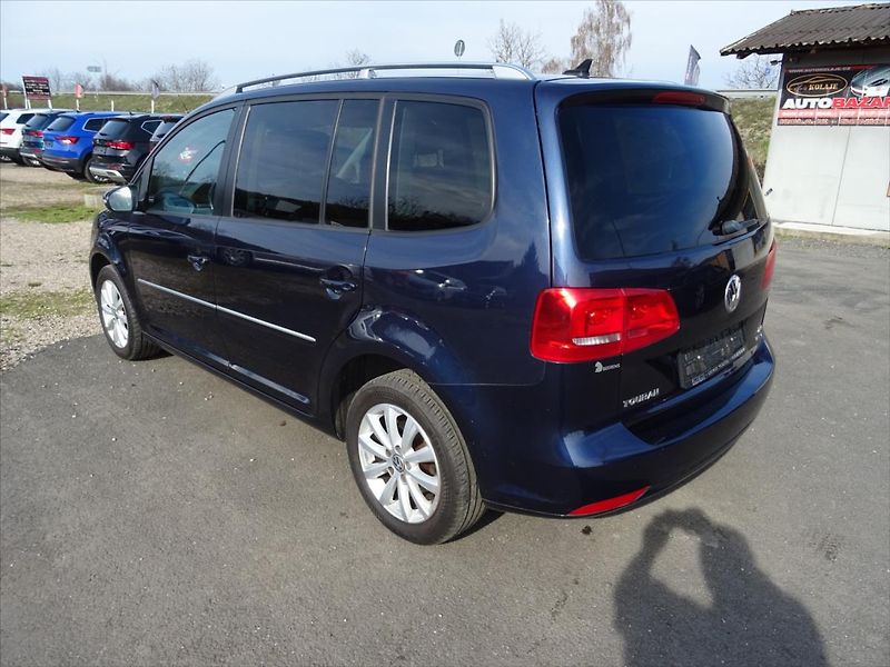 Volkswagen Touran 1,2 TSi 77 kW - fotka 7 z 33