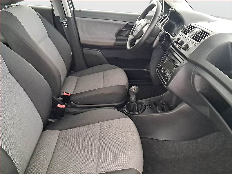 Škoda Fabia (2009) Ambition 1.4 16V, Serv.kniha - fotka 9 z 15