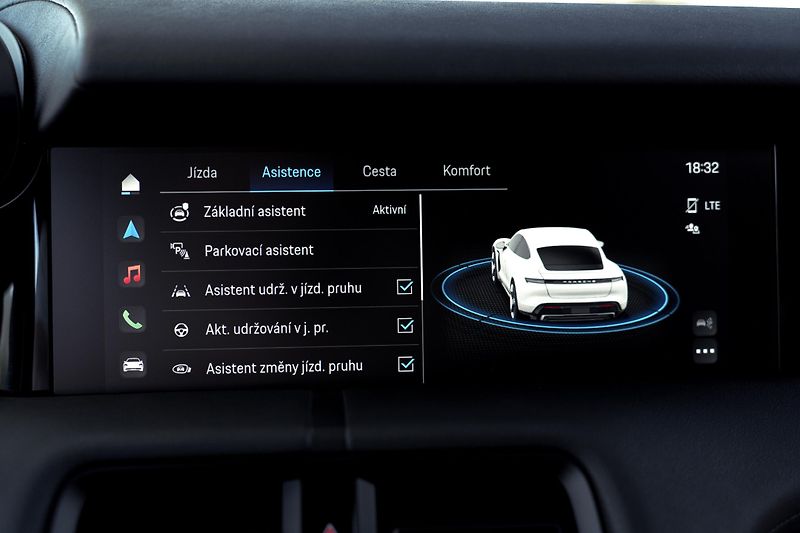 Porsche Taycan (2023) 4S - 7000 KM - VZDUCH, BOSE - fotka 31 z 39