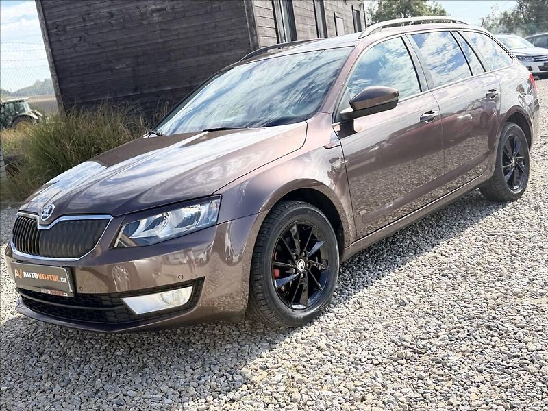 Škoda Octavia TDI DSG F1 NAVI, EL.KUFR - fotka 1 z 34