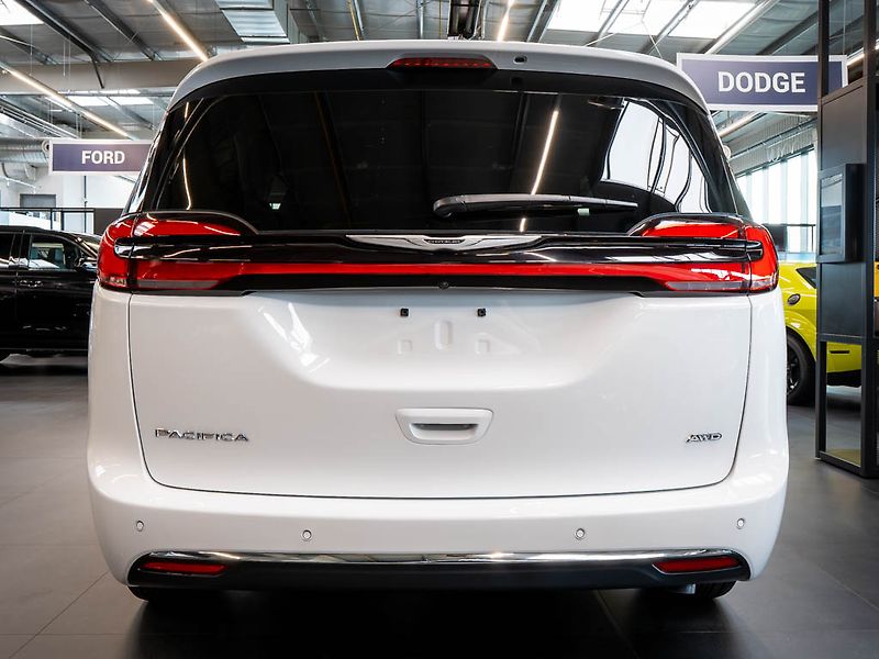 Chrysler Pacifica (2026) 3.6 Select AWD, 360 Cam 2x LCD - fotka 4 z 33