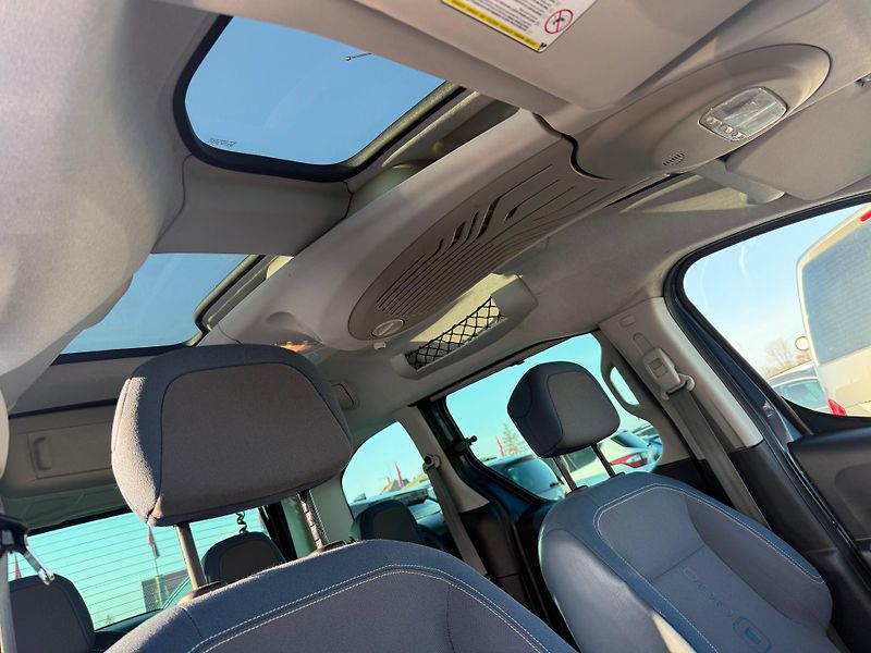 Citroën Berlingo 1.6i MULTISPACE WEBASTO - fotka 11 z 16