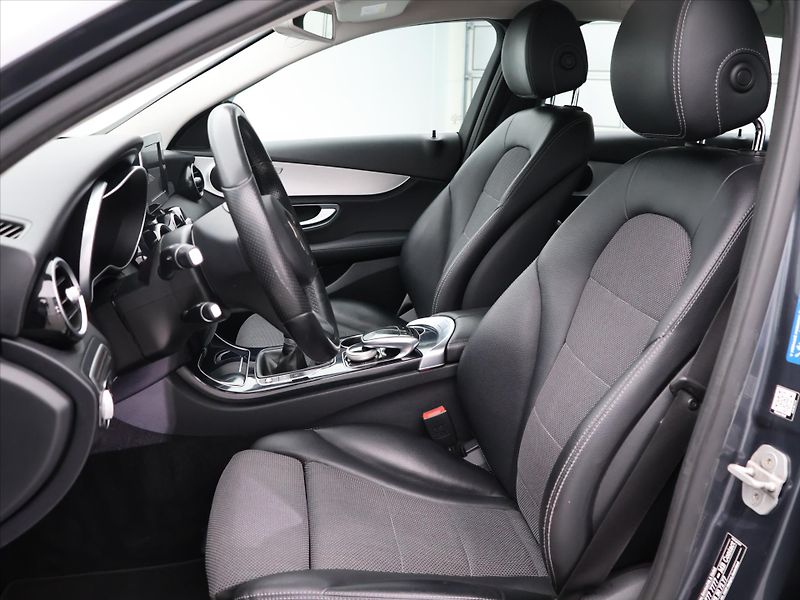 Mercedes-Benz Třídy C 1,6 CDI 100 kW Tažné Aut.Klima - fotka 11 z 32