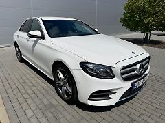Mercedes-Benz Třídy E (2017) 220D 4Matic W213 AMG KOUP ČR - fotografie inzerátu