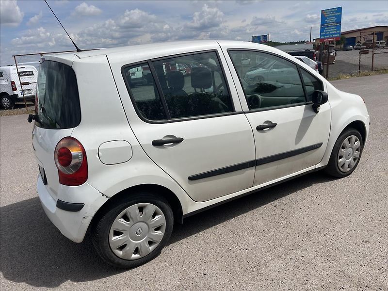 Renault Modus 1,4 i SERVIS - fotka 5 z 28