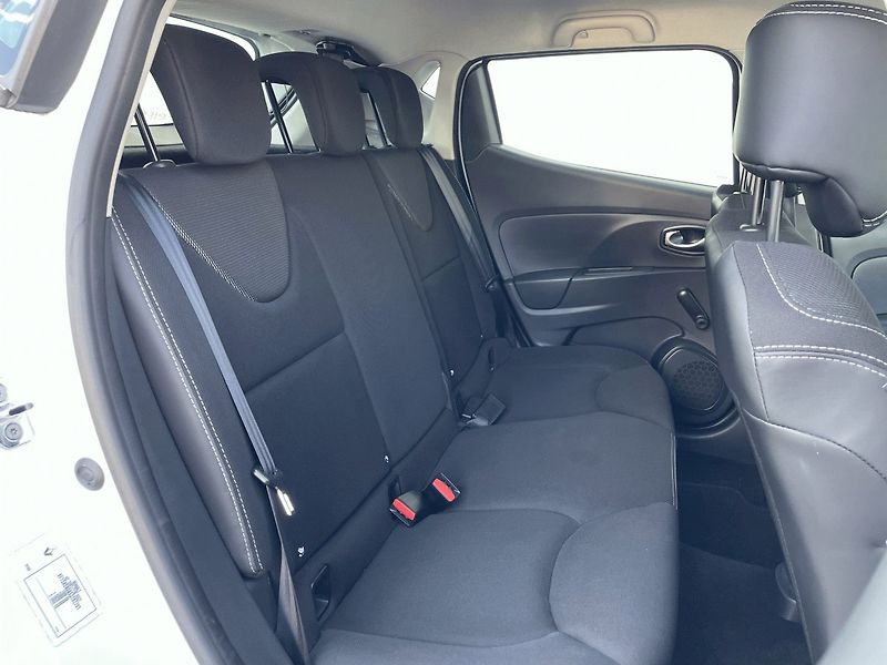 Renault Clio (2016) Advantage 1,2 16v 75k - fotka 9 z 16