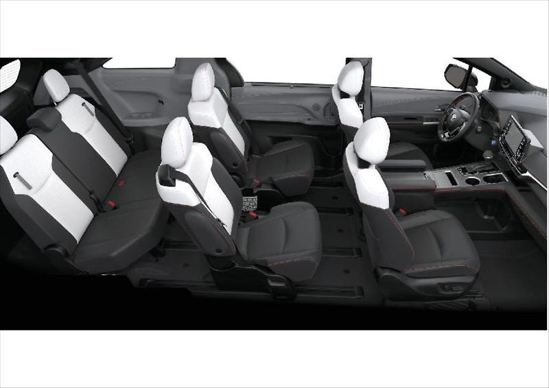 Toyota Sienna XSE AWD  2,4i Hybrid - fotka 11 z 17