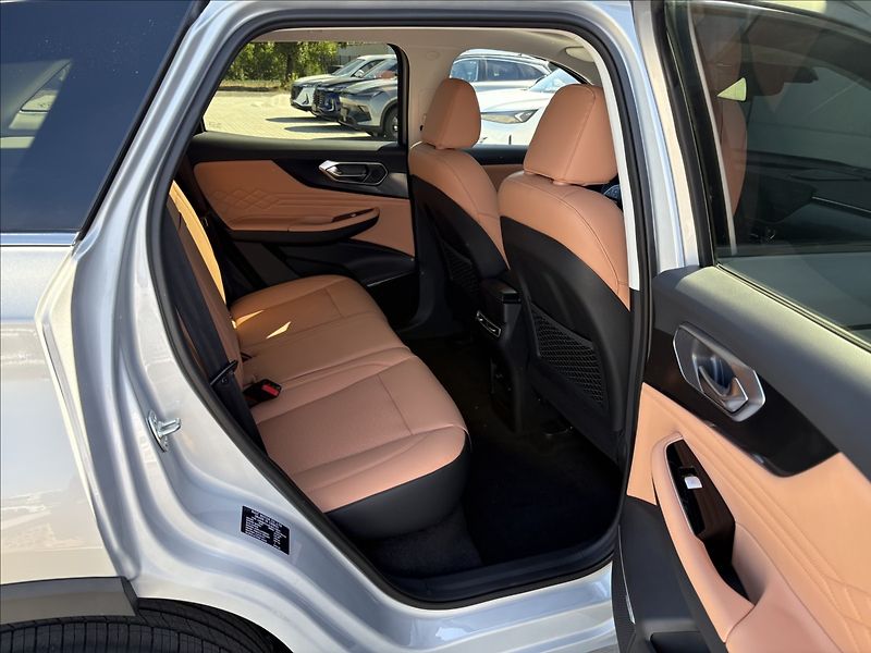 BAIC X7 (2025) 1,5 138 KW AUT.  NOVÉ AKCE! - fotka 13 z 20
