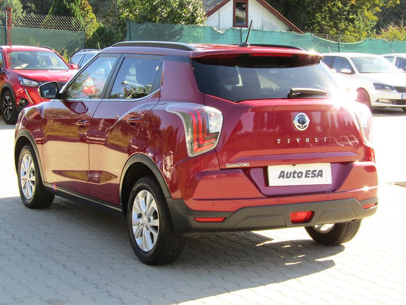 SsangYong Tivoli (2020) 1.5 TGDi, Kamera - fotka 4 z 18