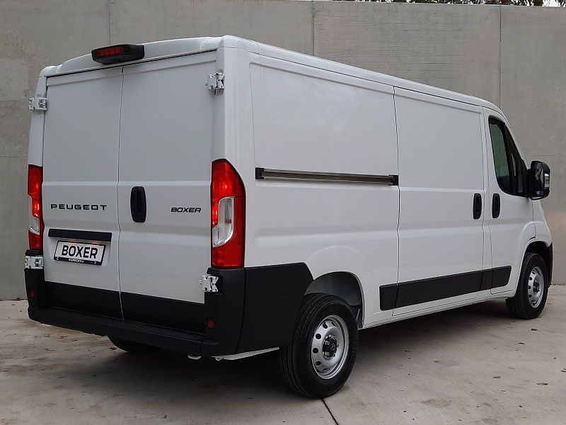 Peugeot Boxer (2026) FG 3000 L2H1 DIESEL120k MAN6 - fotka 6 z 12