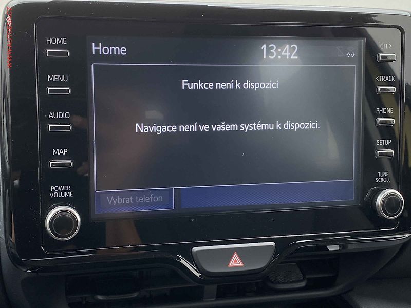 Toyota Yaris Cross (2022) 1.5 VVT-i, 1.maj,ČR, Dynamic - fotka 17 z 20