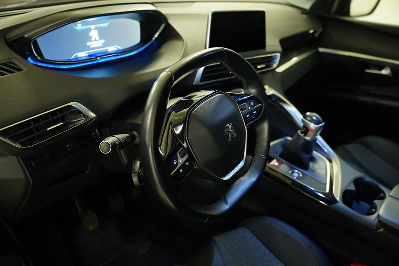 Peugeot 3008 - fotka 14 z 26