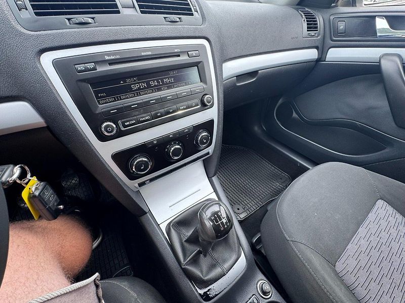 Škoda Octavia (2009) 1,4 TSI 90 KW 2. MAJ STK - fotka 29 z 50