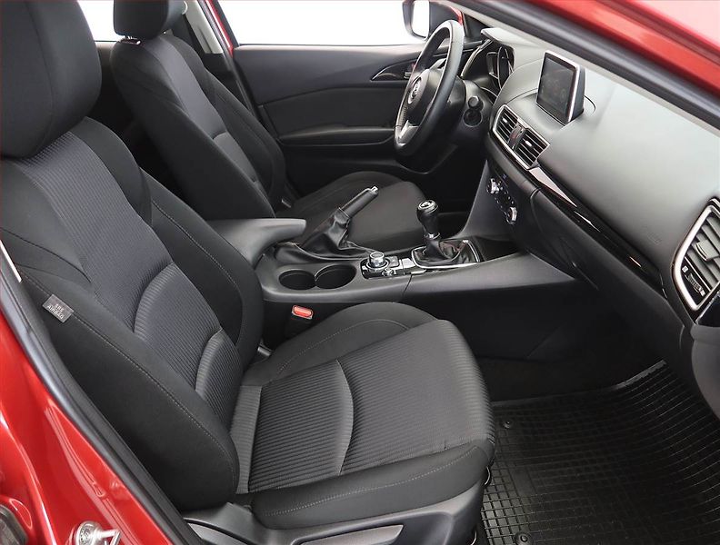 Mazda 3 (2016) 2.0 Skyactiv-G, Tempomat - fotka 9 z 20
