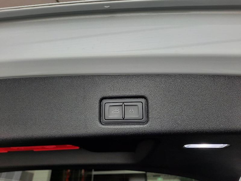 Audi Q5 (2025) 2.0 TDI quattro (150kW/204k) S - fotka 23 z 25