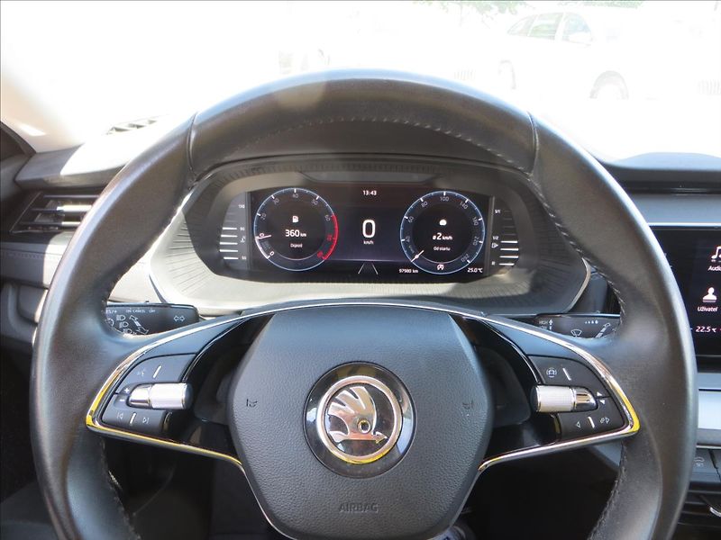 Škoda Octavia 1,5 TSI 110kW Ambition ČR - fotka 19 z 22