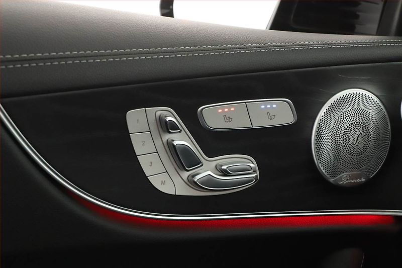 Mercedes-Benz Třídy E (2019) E 400 d - fotka 24 z 27
